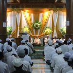 kegiatan majelis dzikir wa maulidurrasul SAW di masjid Arrabbaniyyin Unisnu. (Jafar)