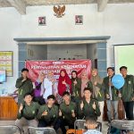 Penyuluhan kesehatan gigi dan mulut bagi kader posyandu desa Geneng bersama tim KKN Unisnu. (Dokumentasi Tim KKN Unisnu desa Geneng)