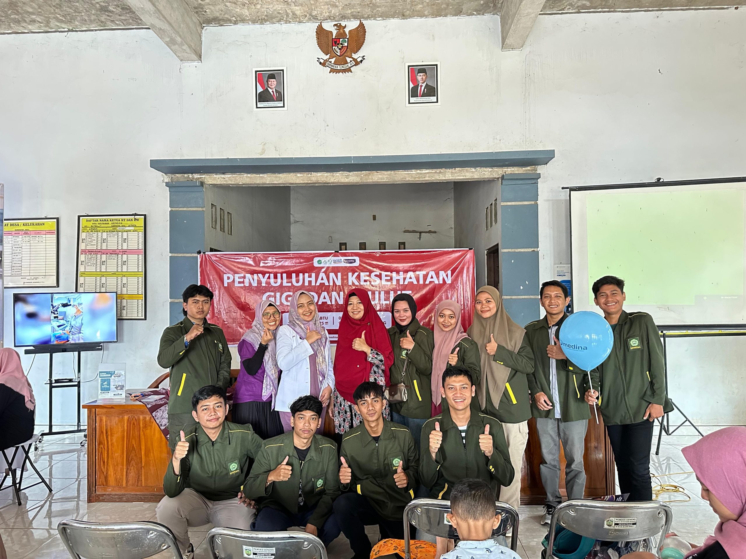 Penyuluhan kesehatan gigi dan mulut bagi kader posyandu desa Geneng bersama tim KKN Unisnu. (Dokumentasi Tim KKN Unisnu desa Geneng)