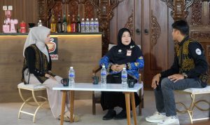Berlangsungnya Talkshow KPI TV MENYAPA di Pendopo Kalinyamat Jepara. (KPI TV)