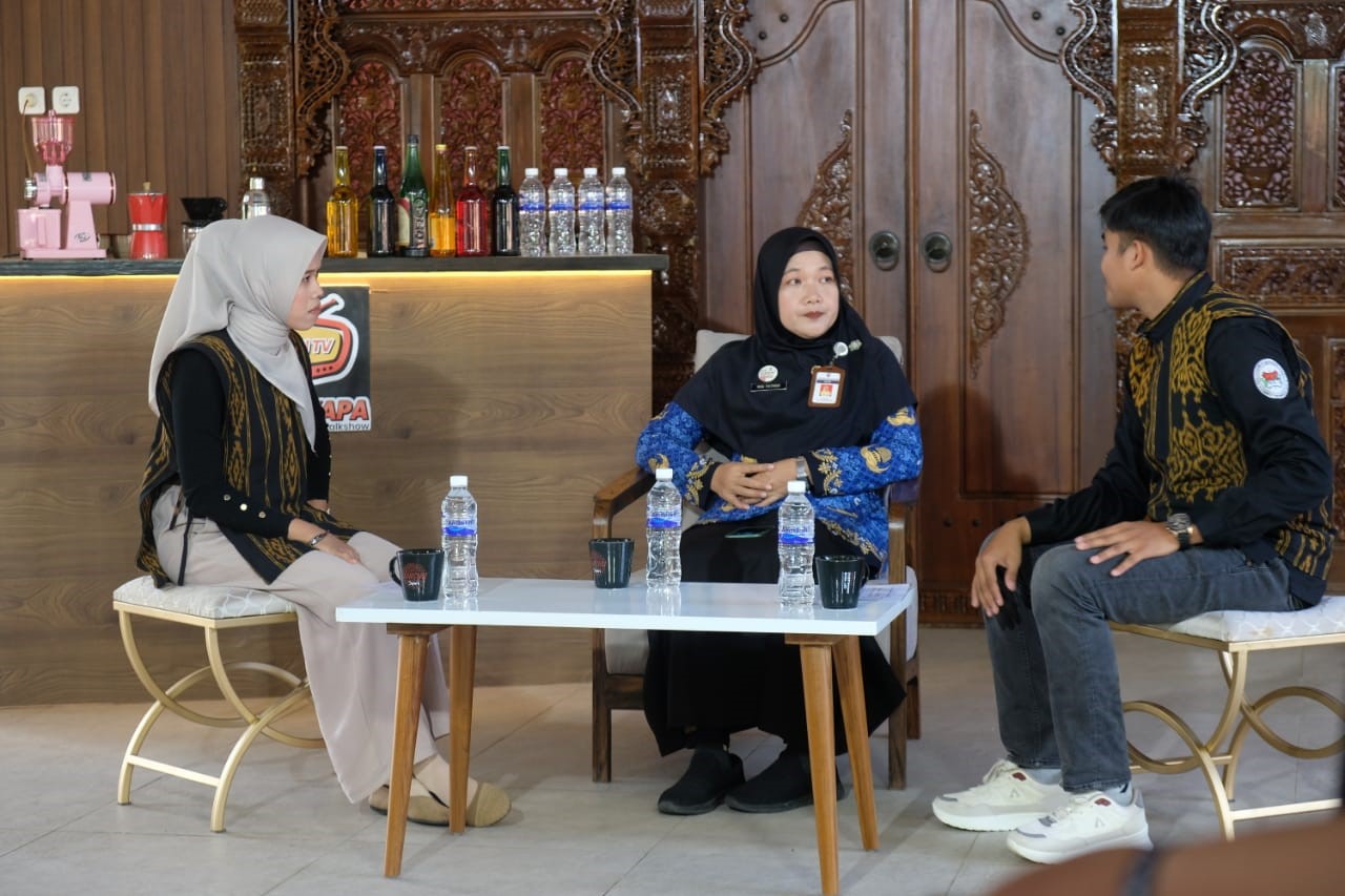 Berlangsungnya Talkshow KPI TV MENYAPA di Pendopo Kalinyamat Jepara. (KPI TV)