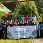 KKN Unisnu bersama Masyarakat Desa Sekuro saat peluncuran Sekutravel. (KKN Unisnu)