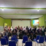 Foto bersama saat kegiatan berlangsung. (Sumber: KKN Unisnu Desa Menawan)