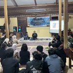 Diskusi tingkatkan nilai jual ampas kopi oleh tim KKN Unisnu Desa Tempur dengan Kelompok Pemuda Desa Tempur. (KKN Unisnu Desa Tempur)